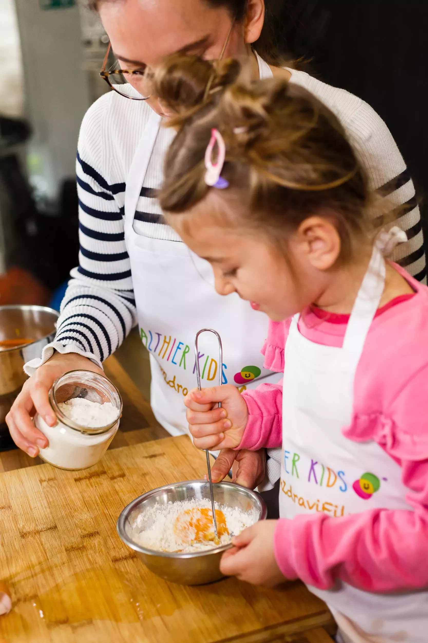 Nestlé Vrtim Zdravi Film – Nastasja I Gaia Petric pripremaju tijesto