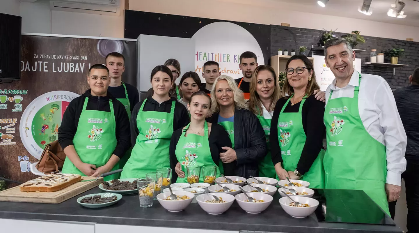 Učesnici kulinarskog showa u sklopu završetka inicijative Inkubator Motivator