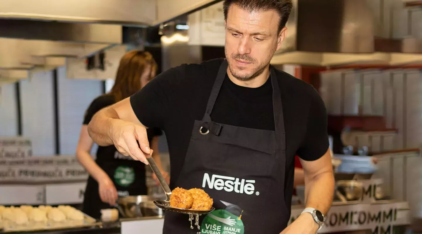 Chef Mate Janković priprema zero food waste recept