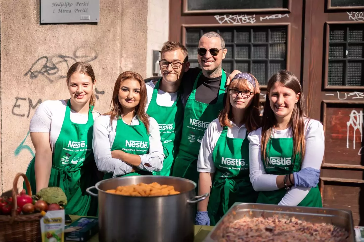 Chef Mario Mandarić i učenici Centra za odgoj i obrazovanje Slava Raškaj